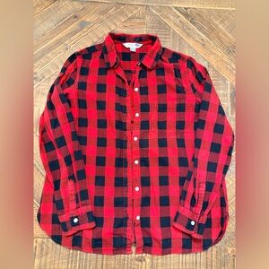 Women’s Old Navy Buffalo Plaid Red and Black Shirt